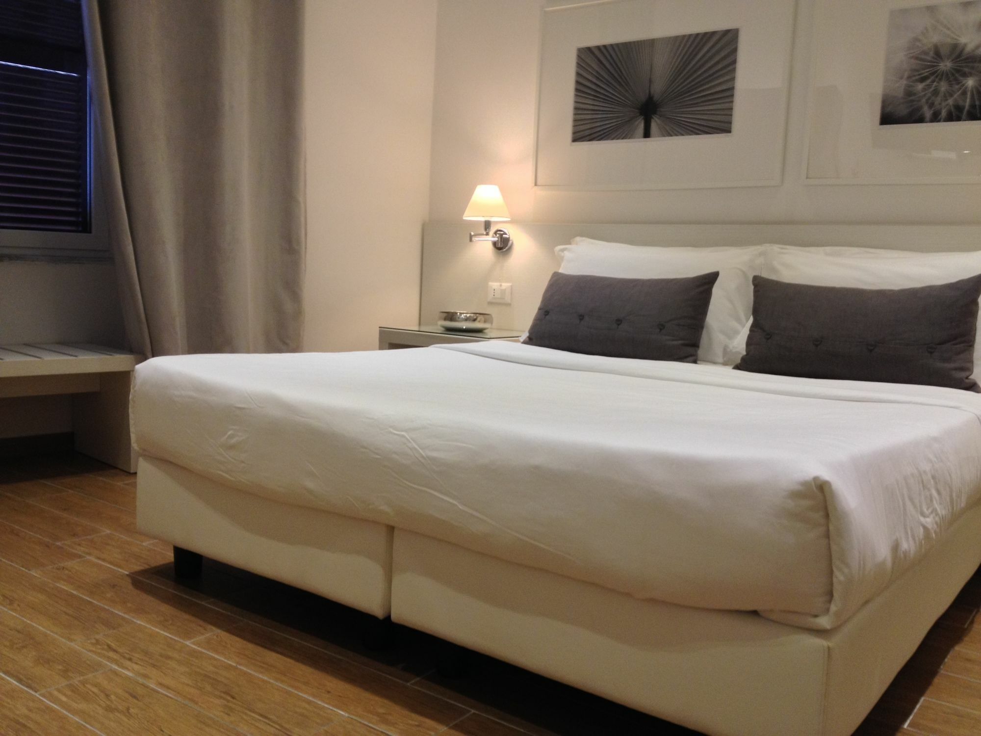 רומא Rest Guesthouse מראה חיצוני תמונה