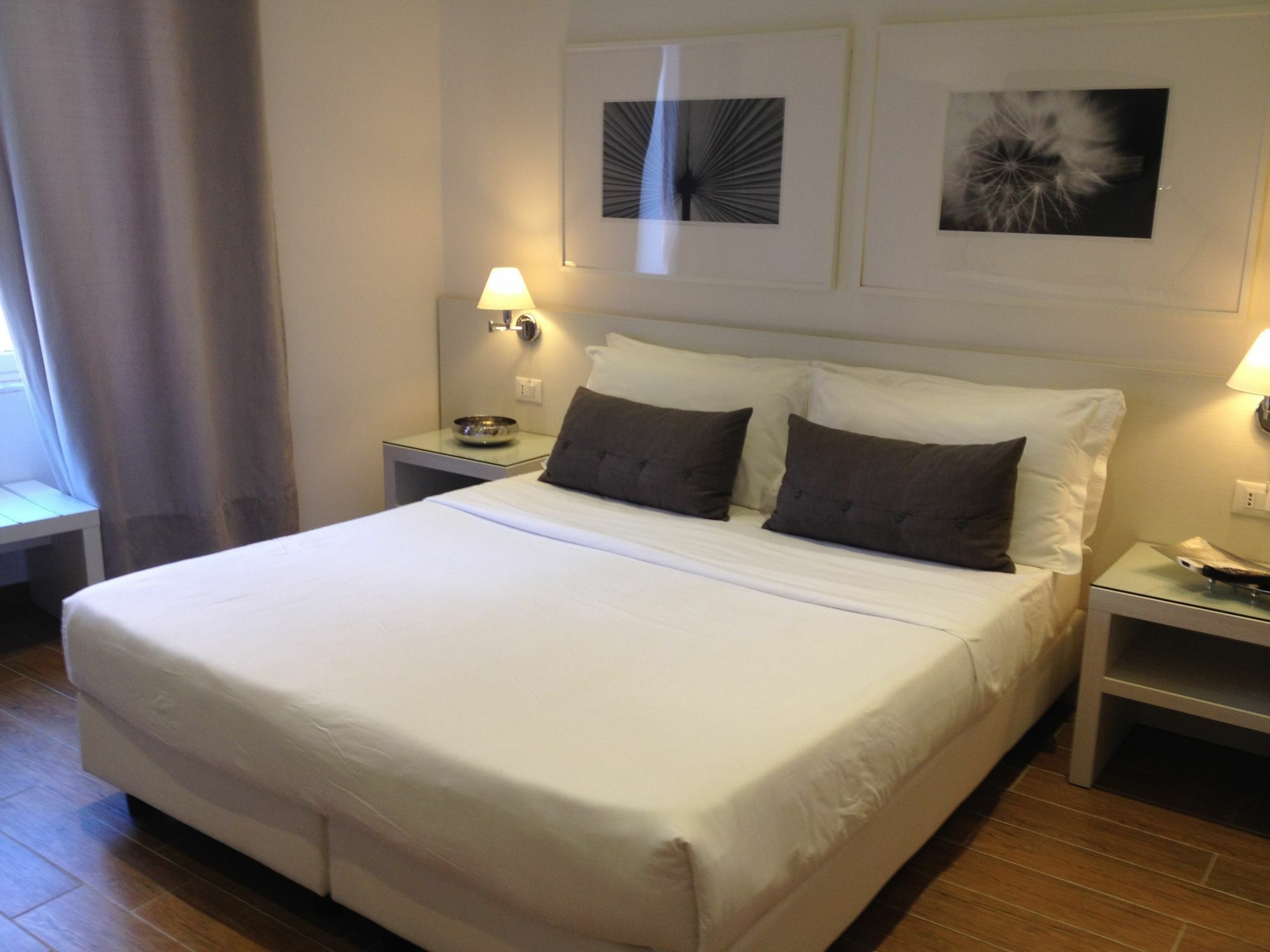 רומא Rest Guesthouse מראה חיצוני תמונה